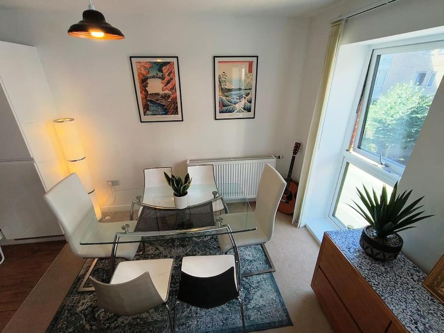 Appartement Issara 49 - Great Location & Private Parking *